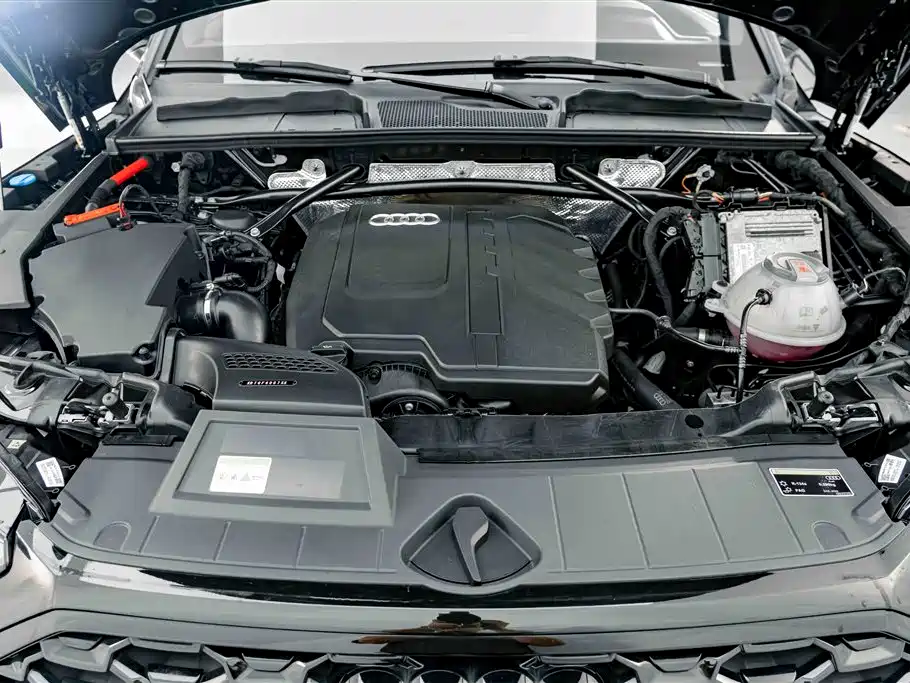 Audi Q5L Sportback — миниатюра 24