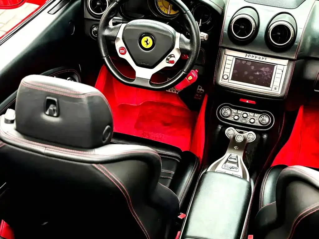 Ferrari California T 2012 4.3L