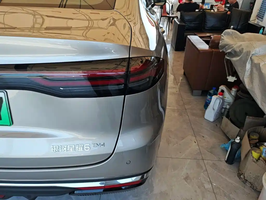 Geely Galaxy Galaxy 6 6 2026 125km +