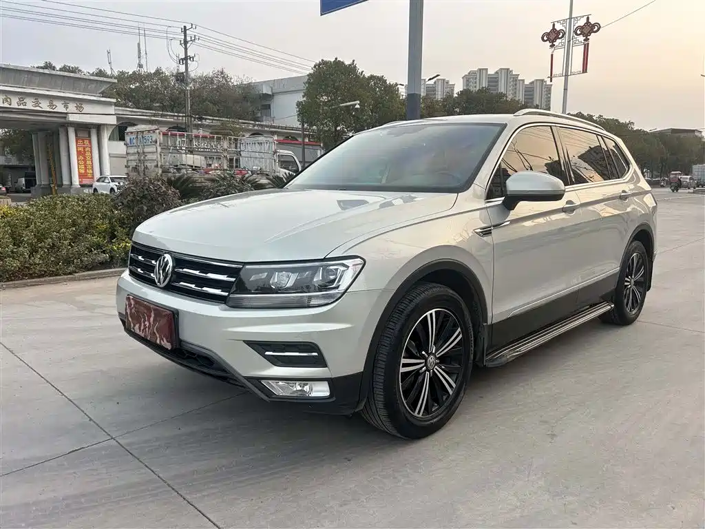 Volkswagen Tiguan L 2020
