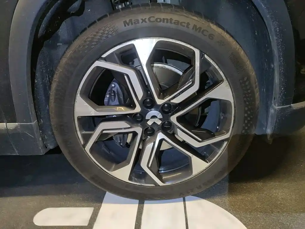 NIO ES8 — миниатюра 26