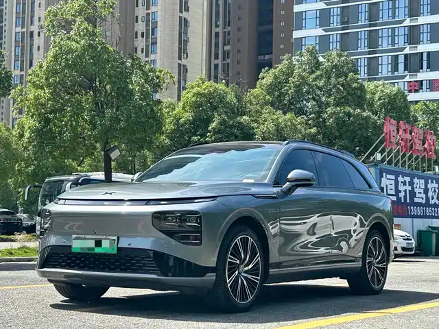 2022 Xpeng G9
