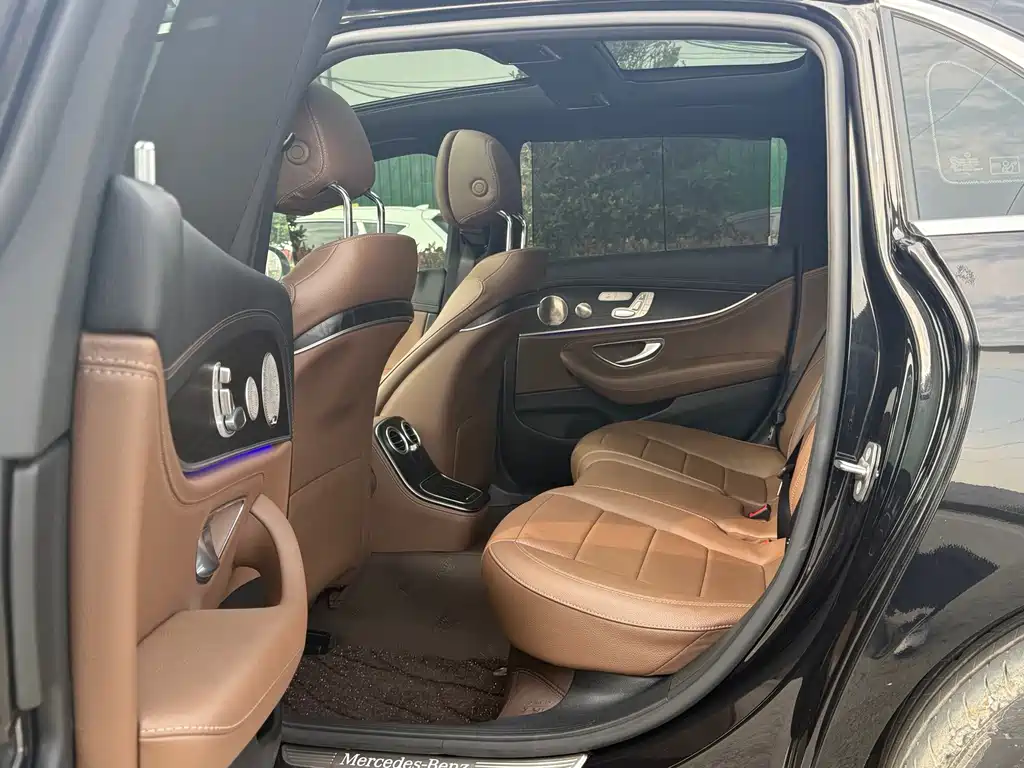 Mercedes-Benz E-Class E 2023 E 300 L Luxury