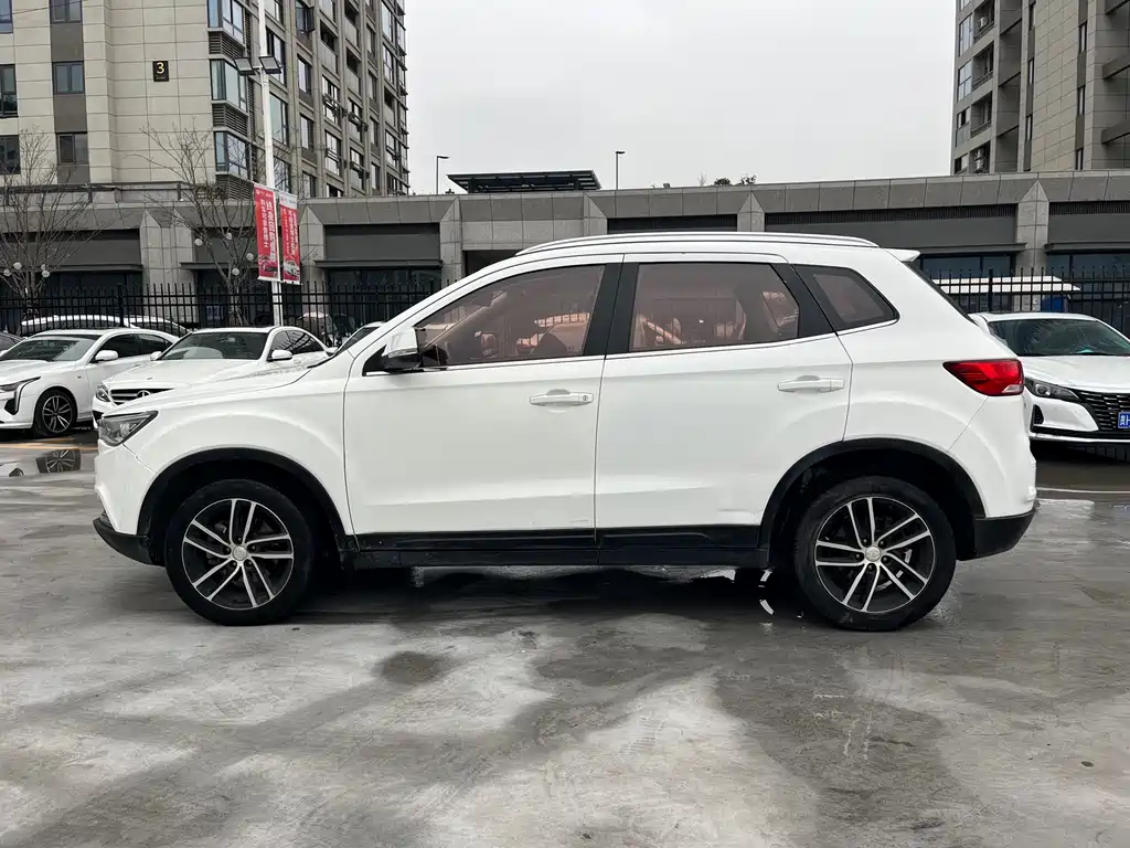 Bestune X40 — миниатюра 8