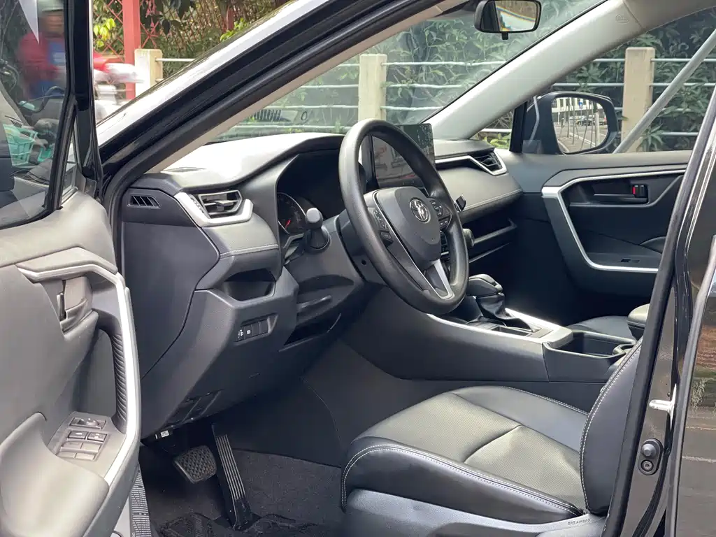 TOYOTA RAV4 RONGFANG