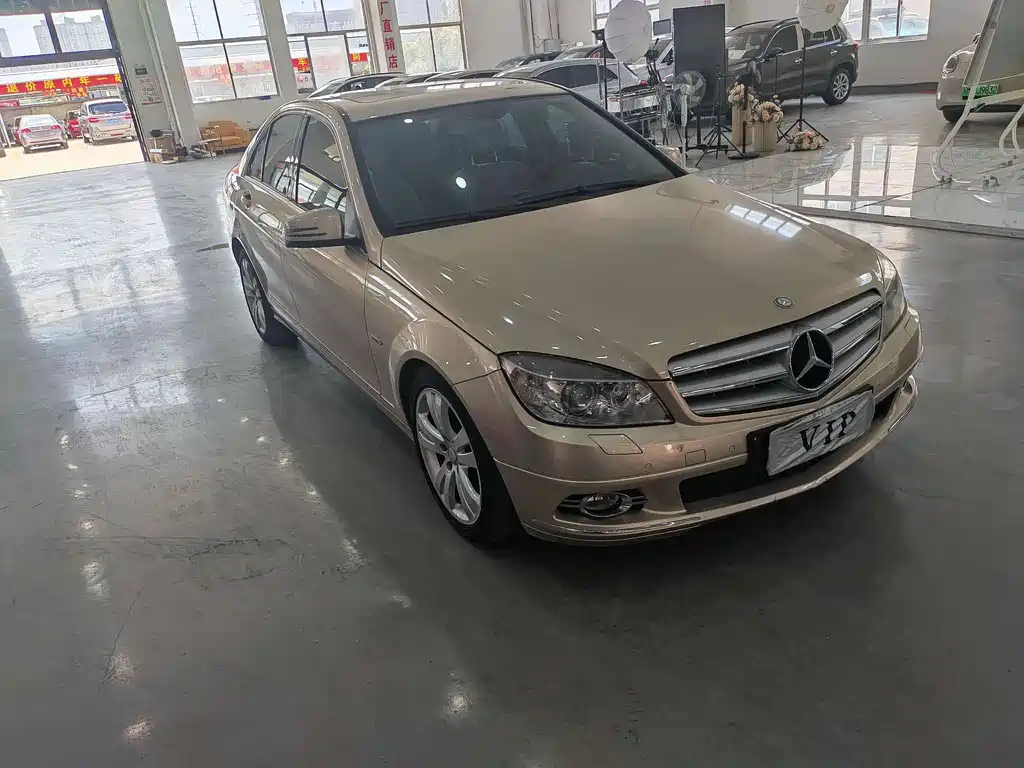 Mercedes-Benz C-Class C 2010 C 200K Fashion