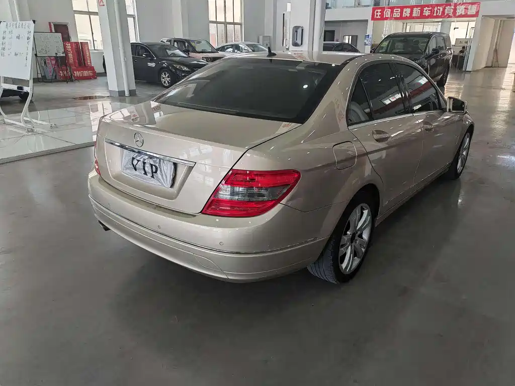 Mercedes-Benz C-Class C 2010 C 200K Fashion