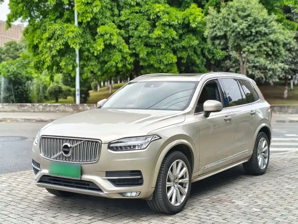 Volvo XC90 2019