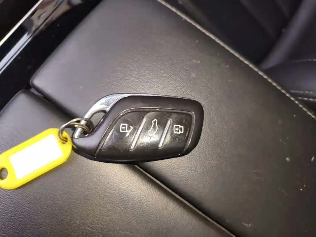 Roewe RX5 MAX — миниатюра 9