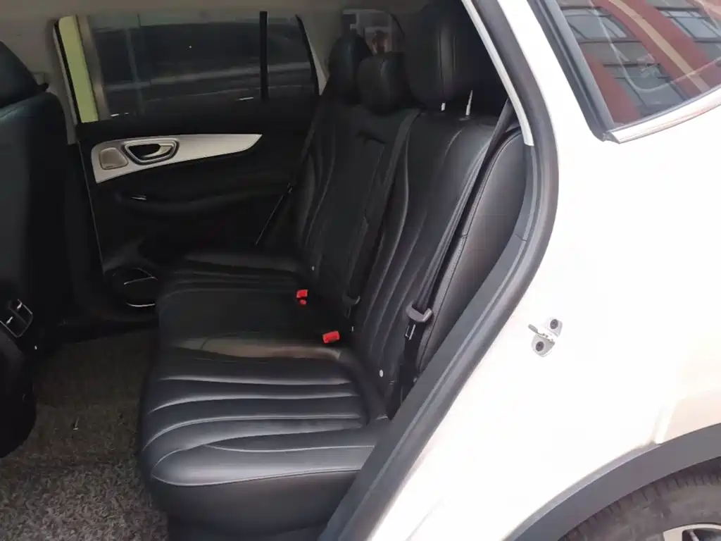 Roewe RX5 MAX — миниатюра 17