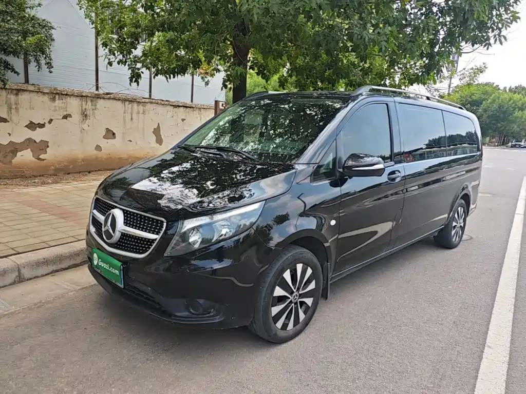 Mercedes-Benz Vito 2021 2.0T Elite 7 мест
