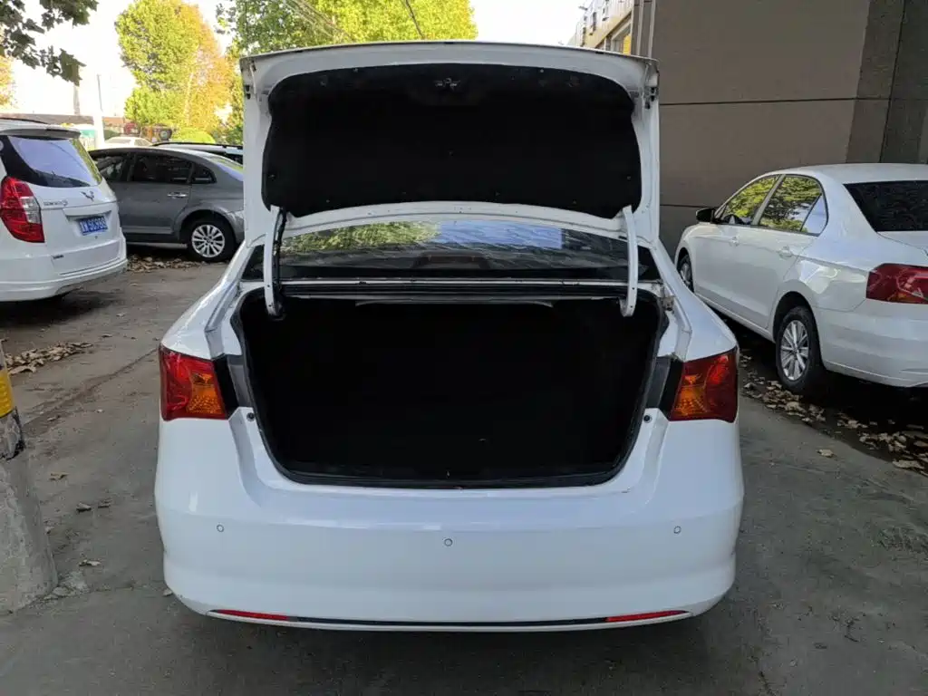Roewe 350 — миниатюра 19