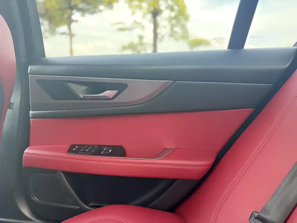 Jaguar XEL 2020 2.0T 200PS R-DYNAMIC S Sport