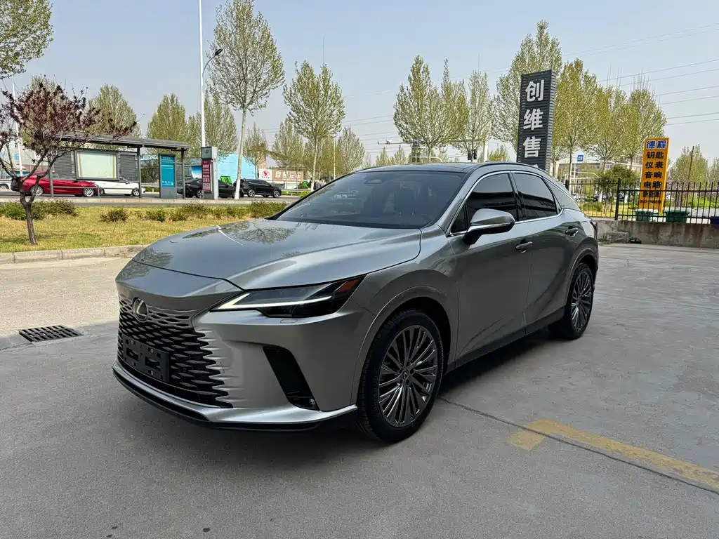 Lexus RX 2023