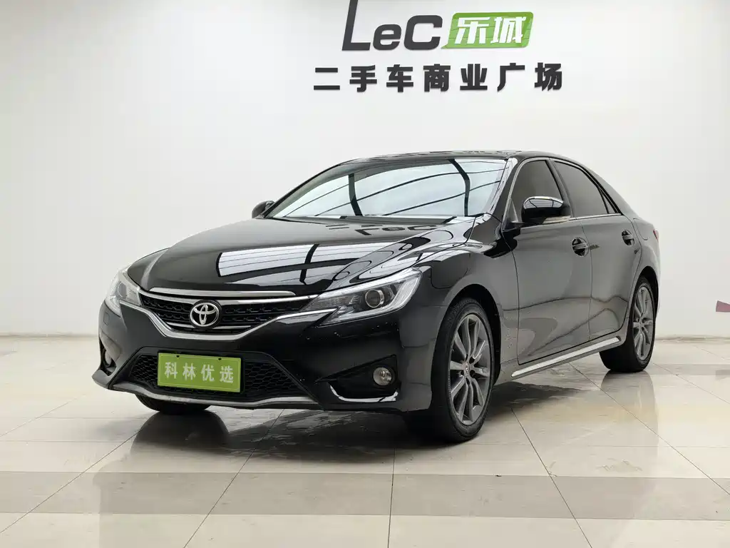 Toyota Reiz 2013