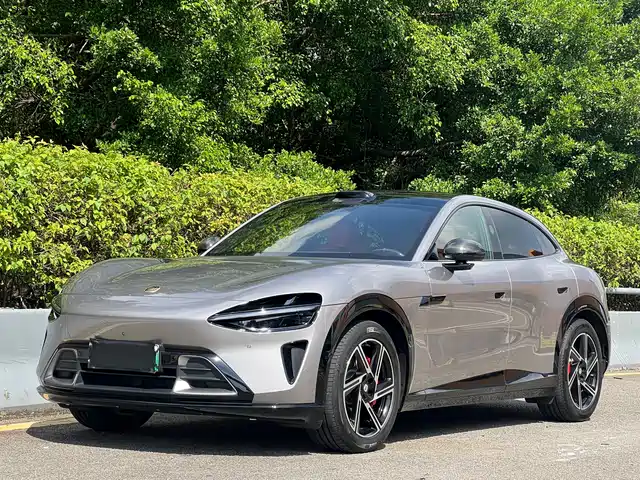 XIAOMI CAR XIAOMI YU7 2025