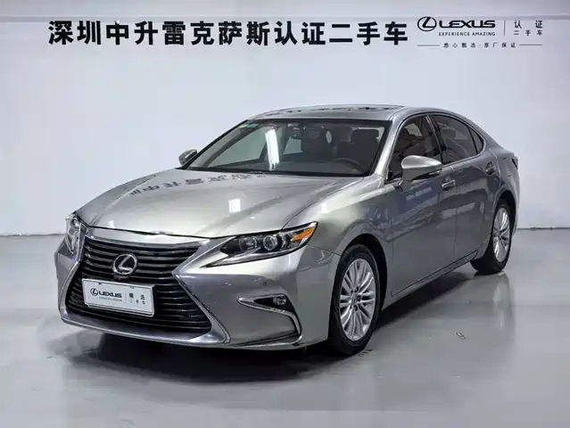 LEXUS  ES 2018