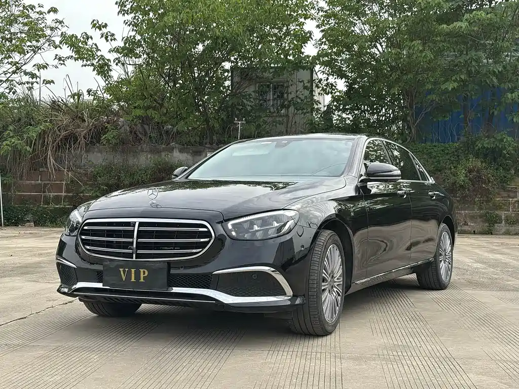 Mercedes-Benz E-Class 2023