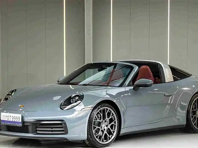 PORSCHE  911 2023