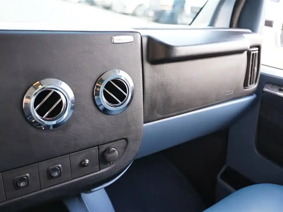 GMC Savana 5.3L G600S 4WD Elegant Premium Edition, фото 11