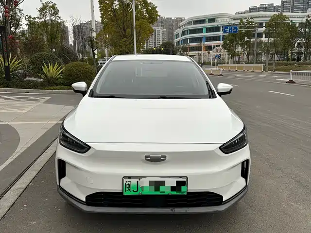 GEELY GEOMETRY C 2023