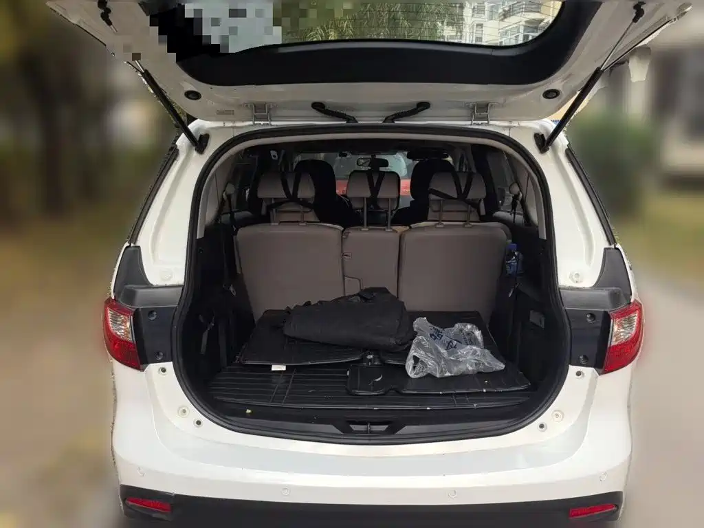 Mazda 5 — миниатюра 15