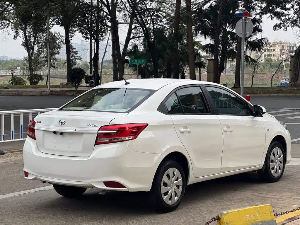 TOYOTA VIOS