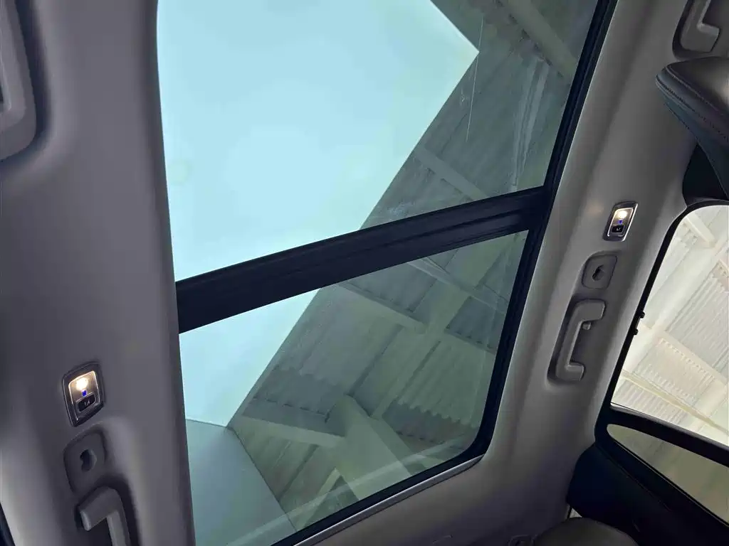 Volvo XC90 2019 T6 7 мест V