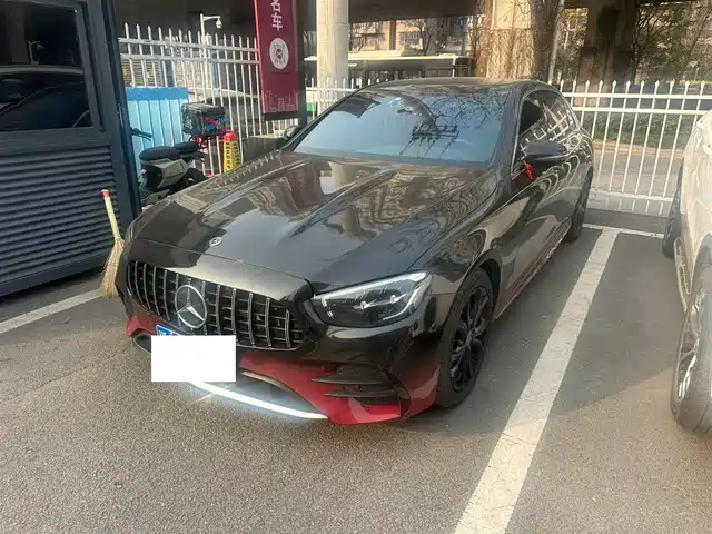 MERCEDES BENZ E CLASS