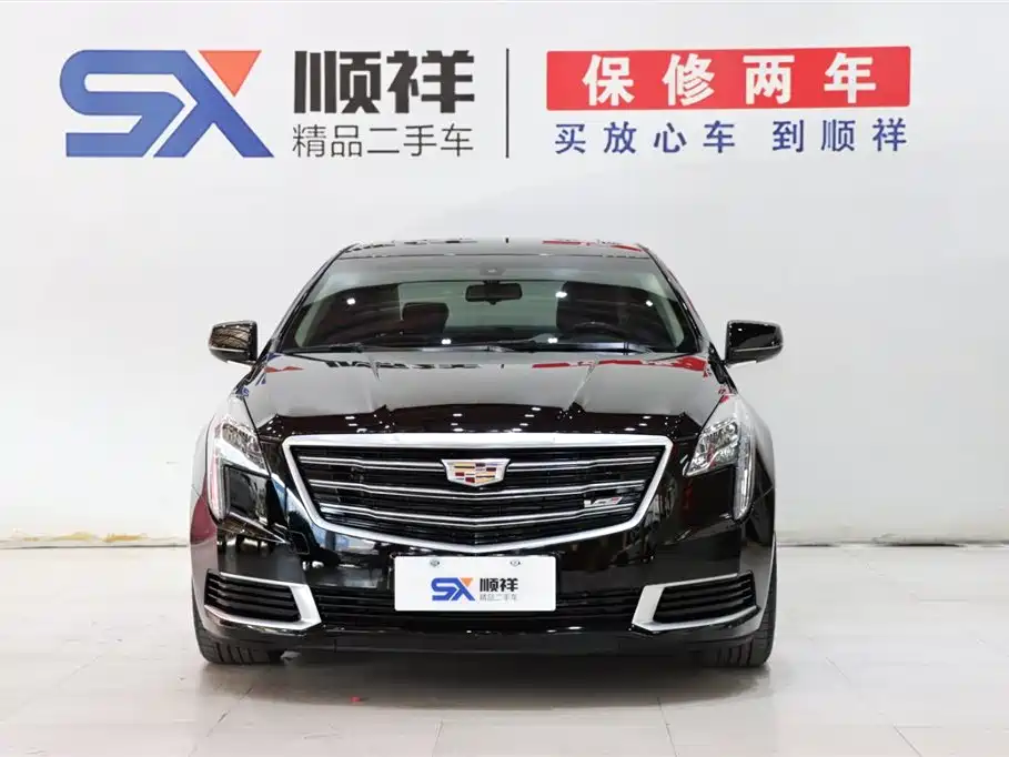 CADILLAC XTS