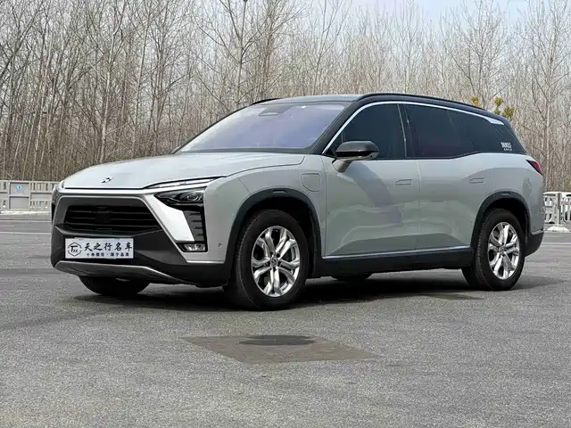 NIO NIO ES8 2021