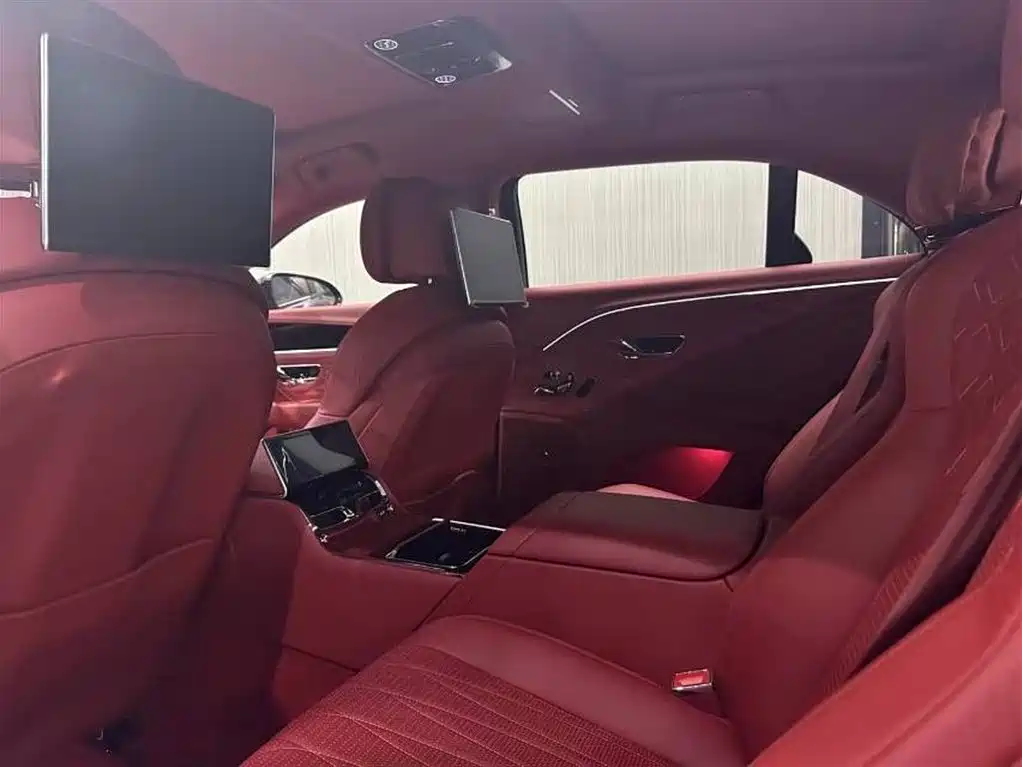 Bentley Flying Spur 2024 4.0T V8