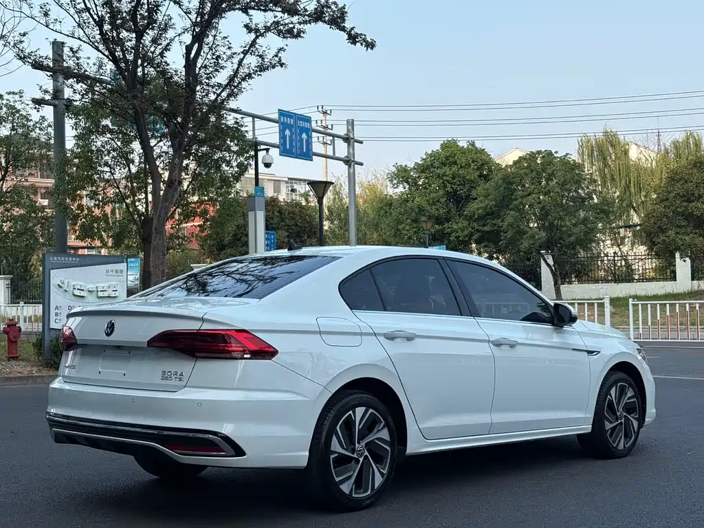 Volkswagen Bora — миниатюра 14