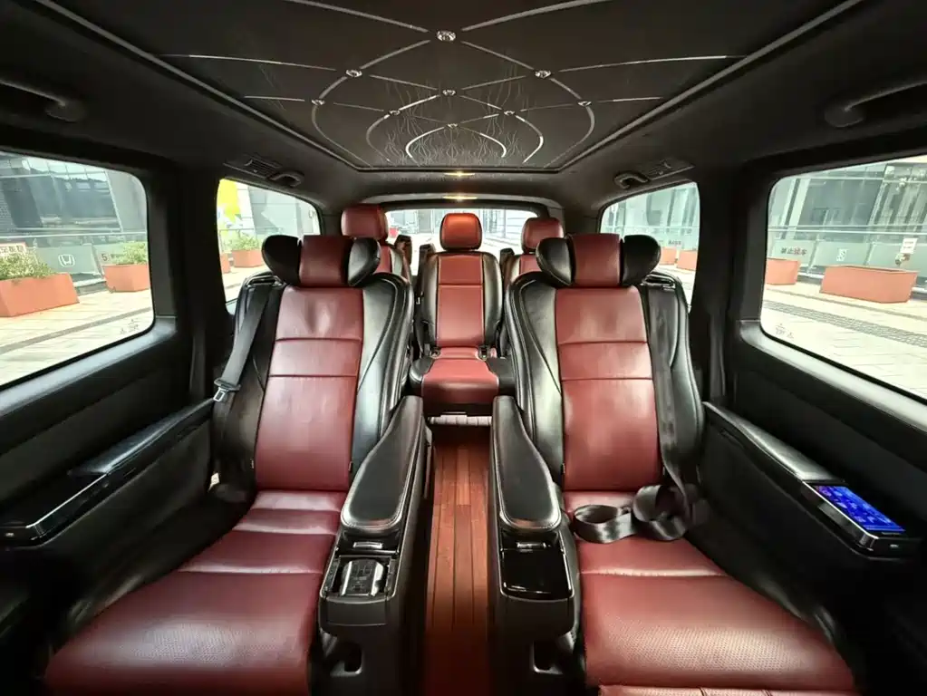 Mercedes-Benz Vito (Import) — миниатюра 6