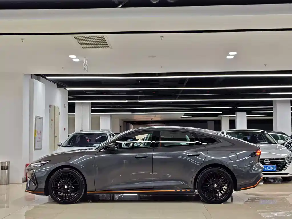 Changan UNI-V — миниатюра 3
