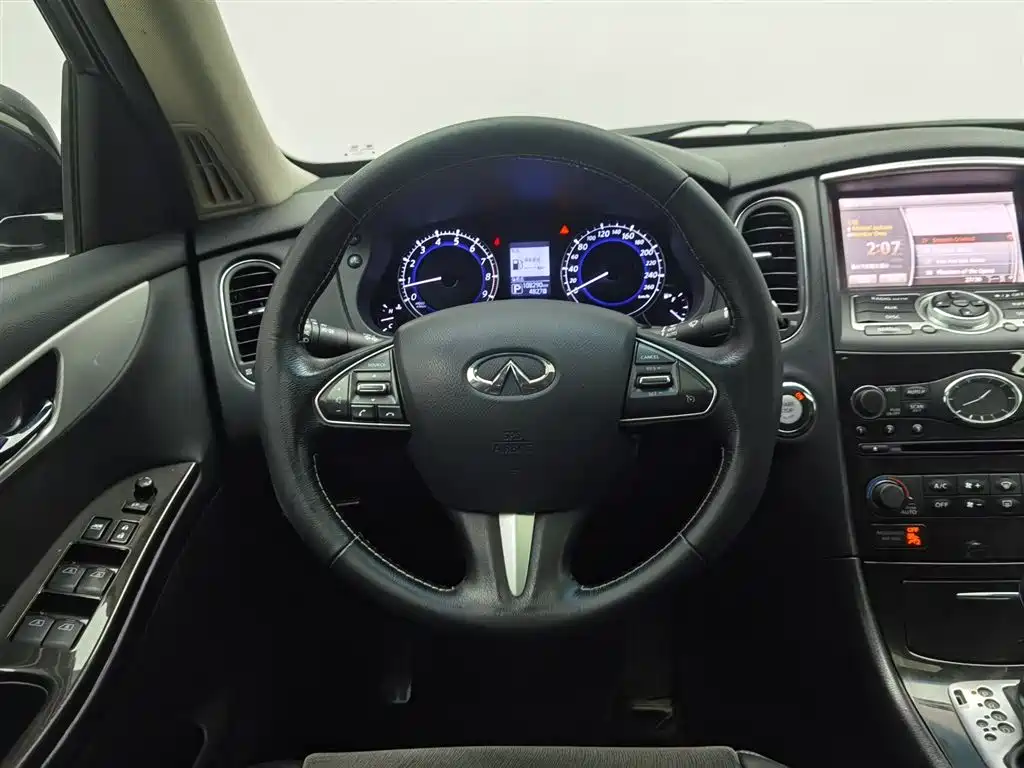 INFINITI QX50