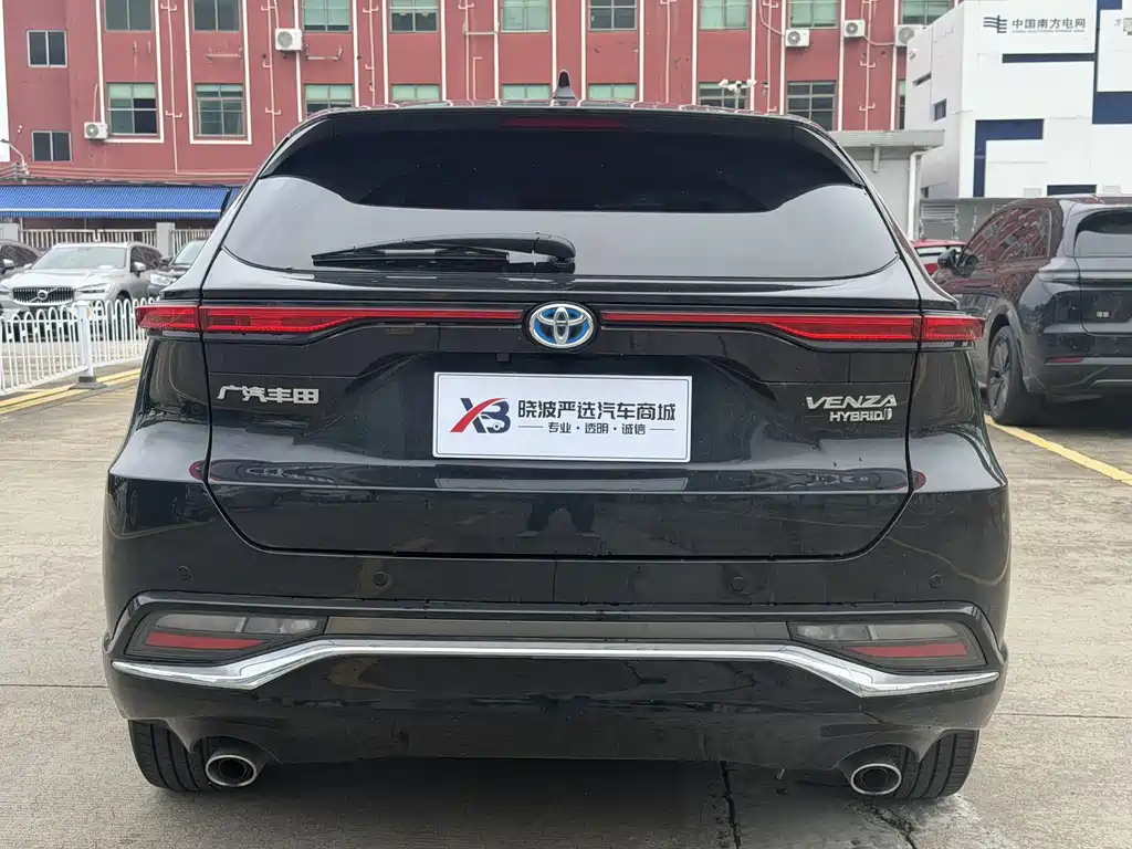 Toyota Venza 2023 2.5L Luxury