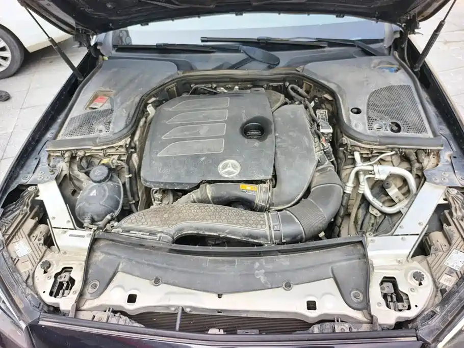 Mercedes-Benz E-Class — миниатюра 10
