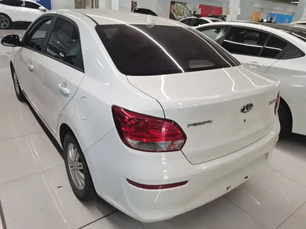 Kia Huanchi — миниатюра 5