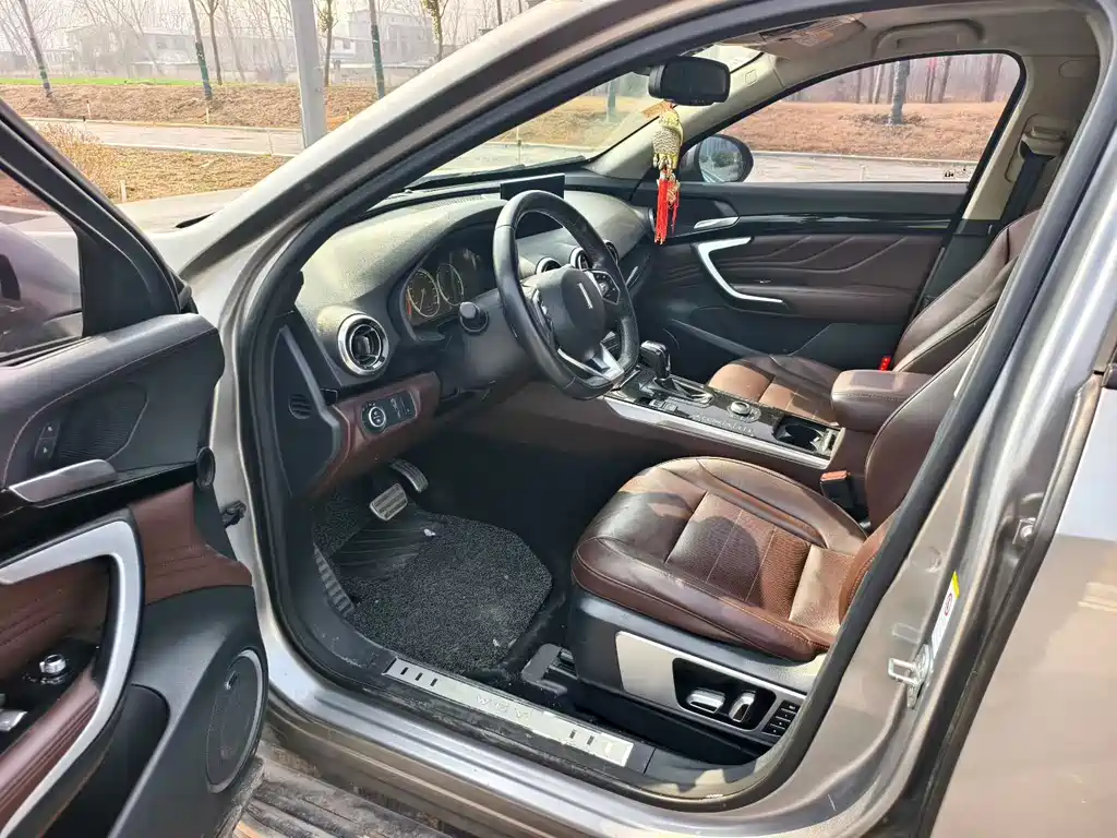 WEI PAI WEI BRAND VV7