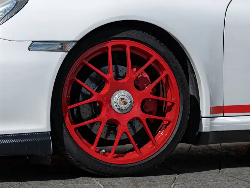 Porsche 911 2011 Carrera 4 GTS Coupe 3.8L