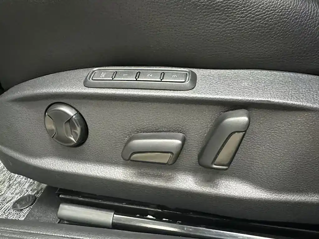 Volkswagen Golf — миниатюра 16