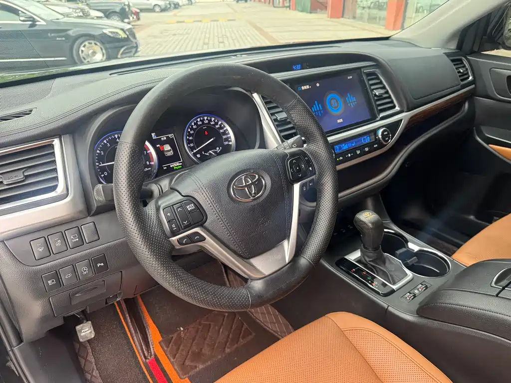 Toyota Highlander — фотографии объявления, Фото 11