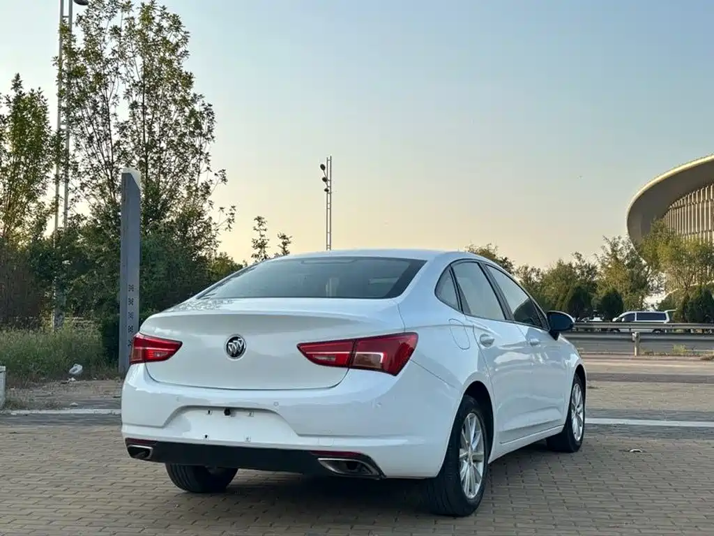 Buick Verano — миниатюра 4