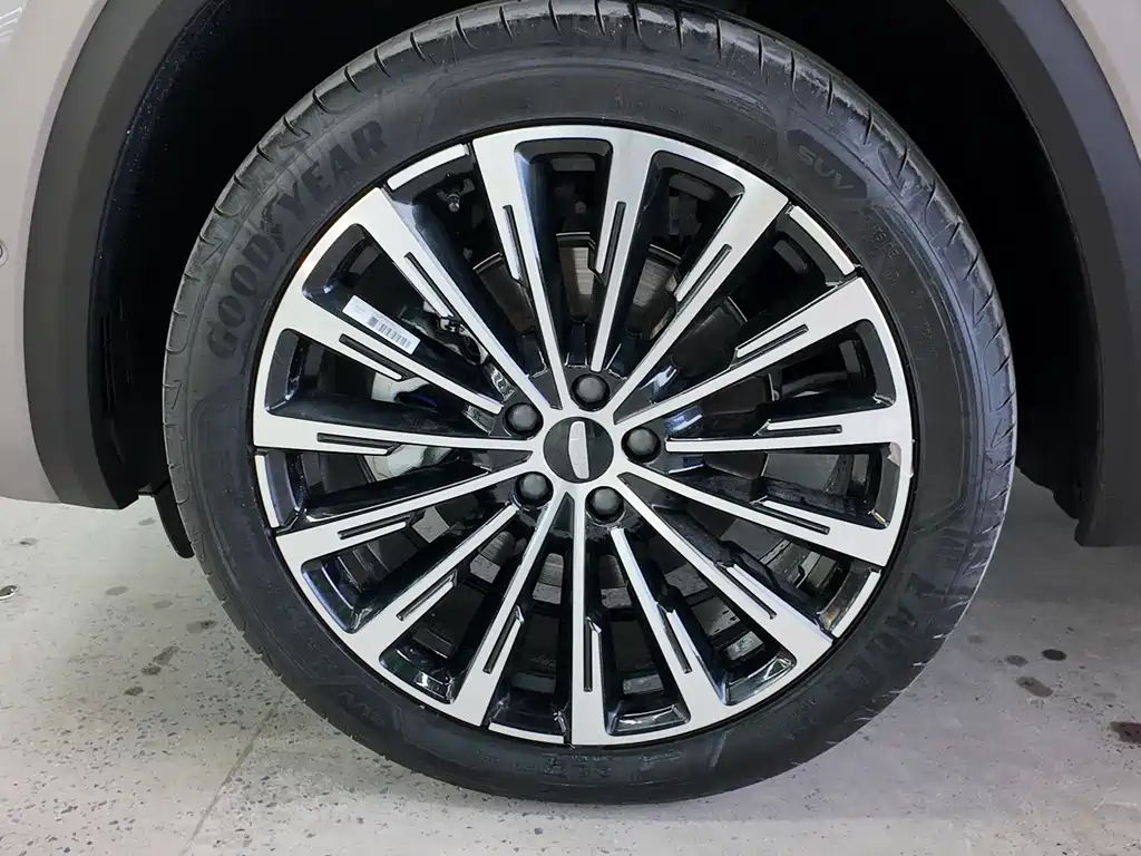 GEELY AUTOMOBILE XINGYUE L