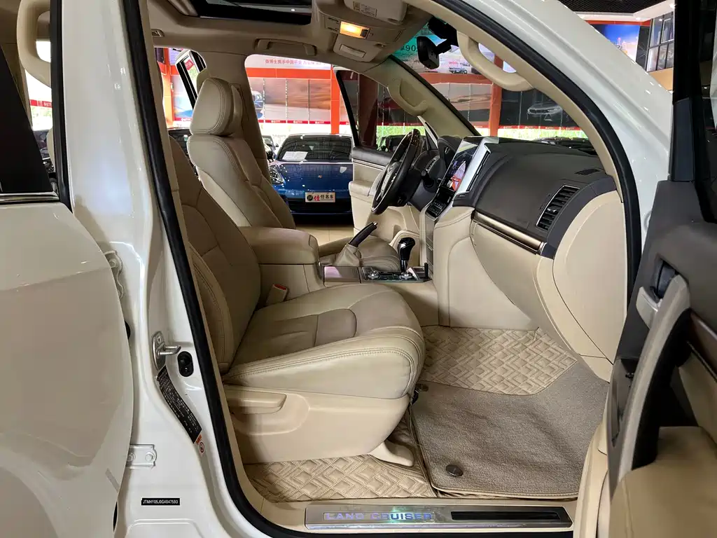 Toyota Land Cruiser — миниатюра 9