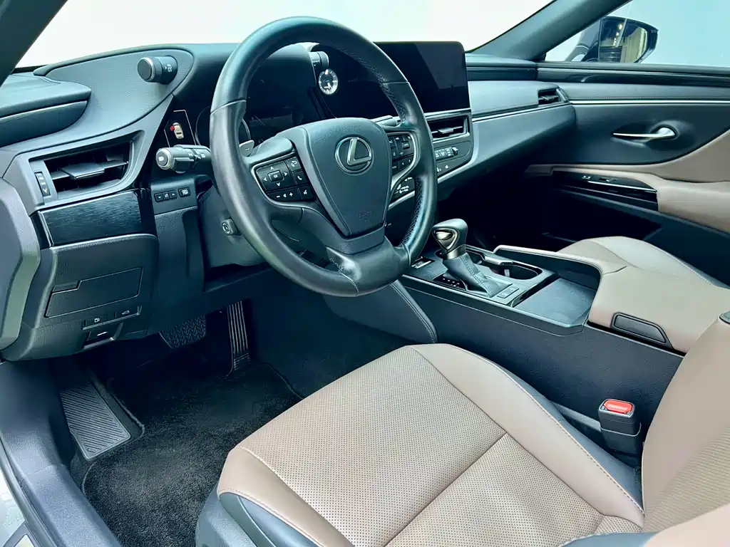 Lexus ES 2023 200