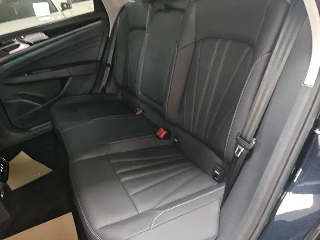 Volkswagen Passat — миниатюра 17