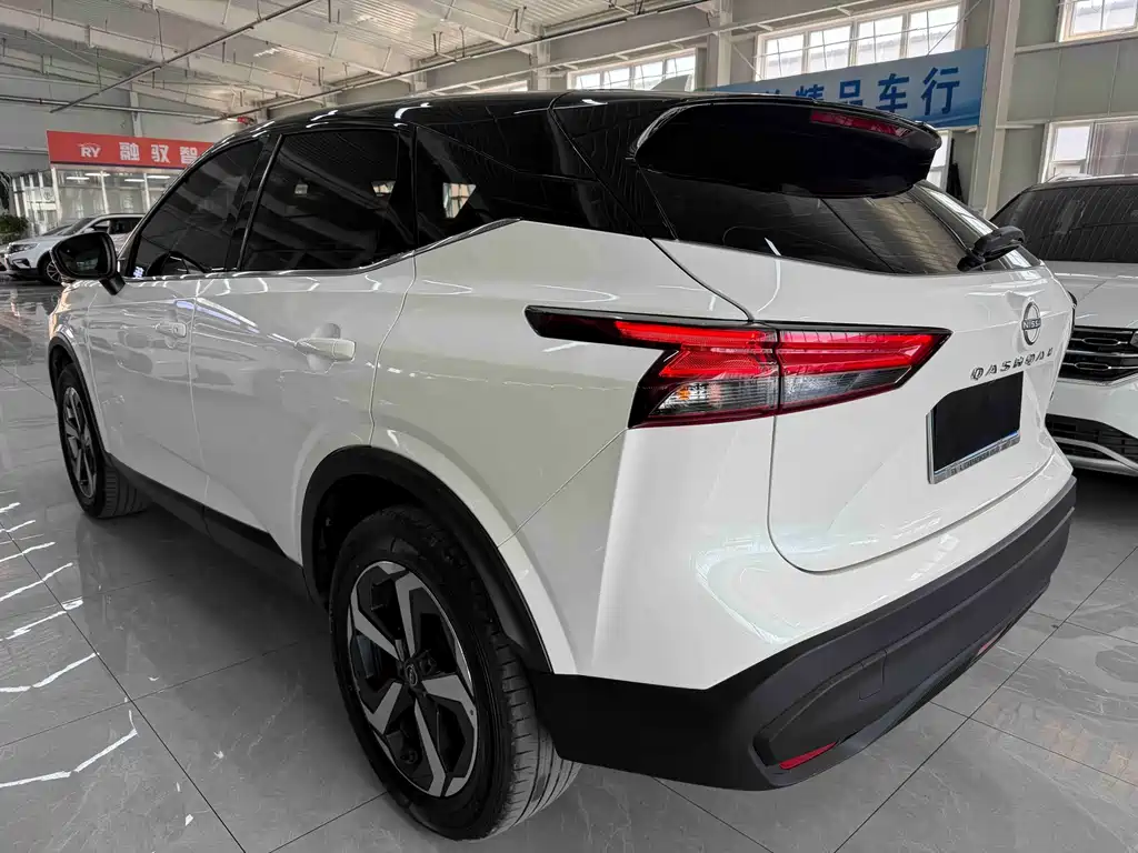 Nissan Qashqai 2023 1.3T CVT Luxury