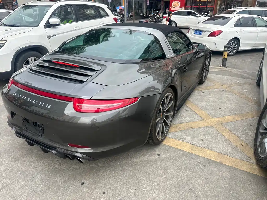 Porsche 911 2014 Targa 4 3.4L